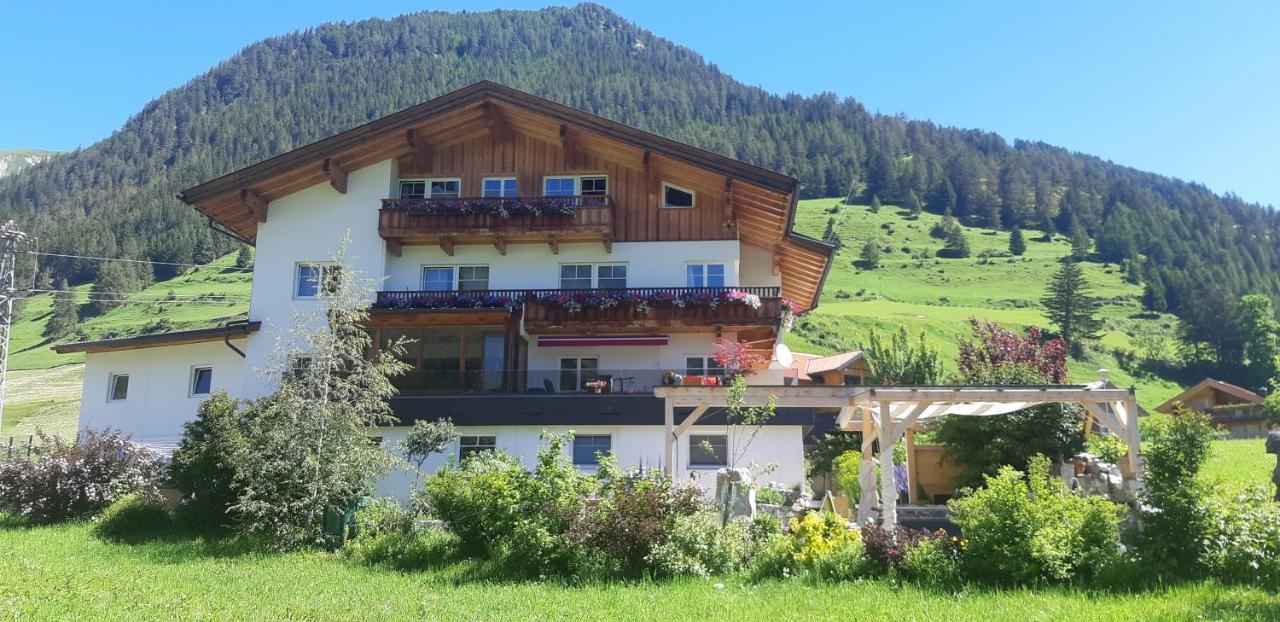 Grossglocknerappartement คัลส์ อัม โกรสส์กล็อคเนอร์ ภายนอก รูปภาพ