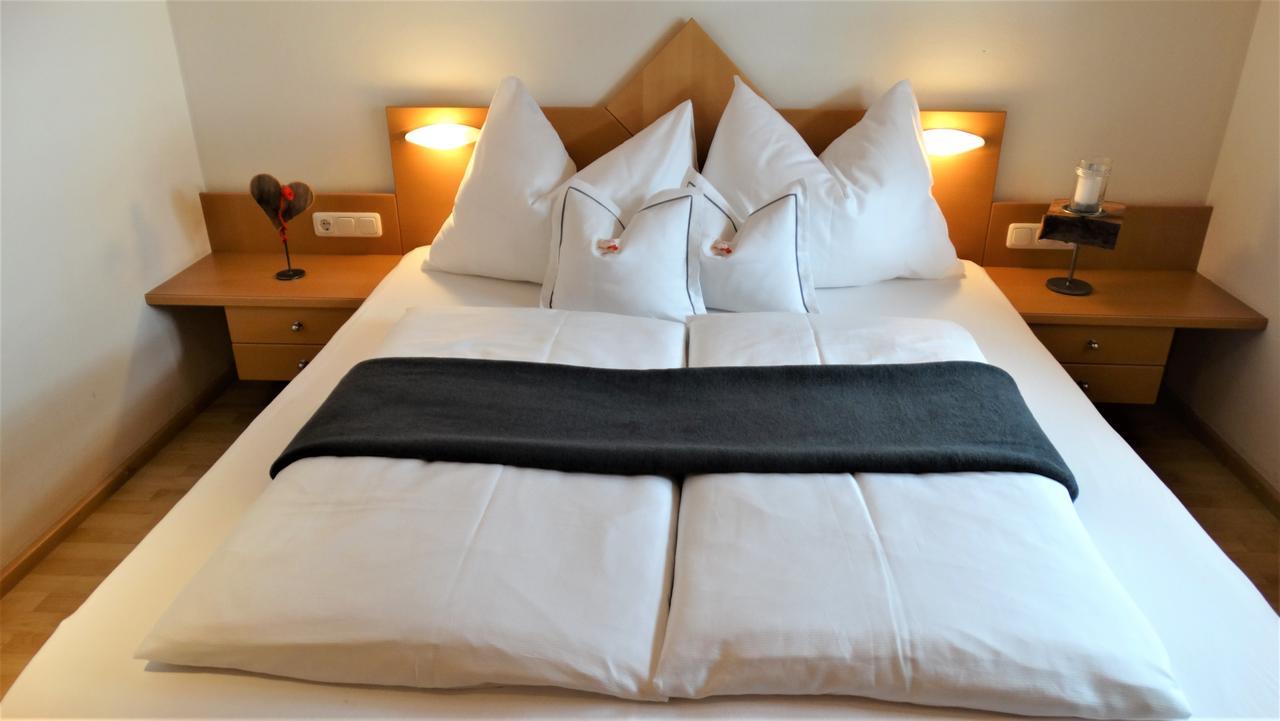 Grossglocknerappartement คัลส์ อัม โกรสส์กล็อคเนอร์ ภายนอก รูปภาพ