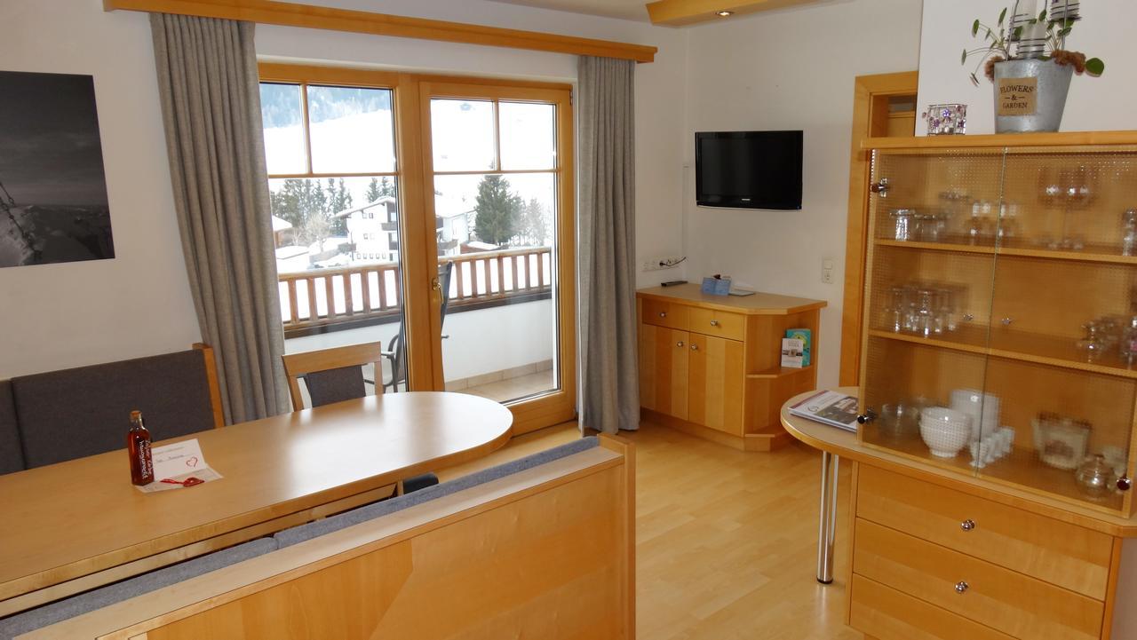 Grossglocknerappartement คัลส์ อัม โกรสส์กล็อคเนอร์ ภายนอก รูปภาพ